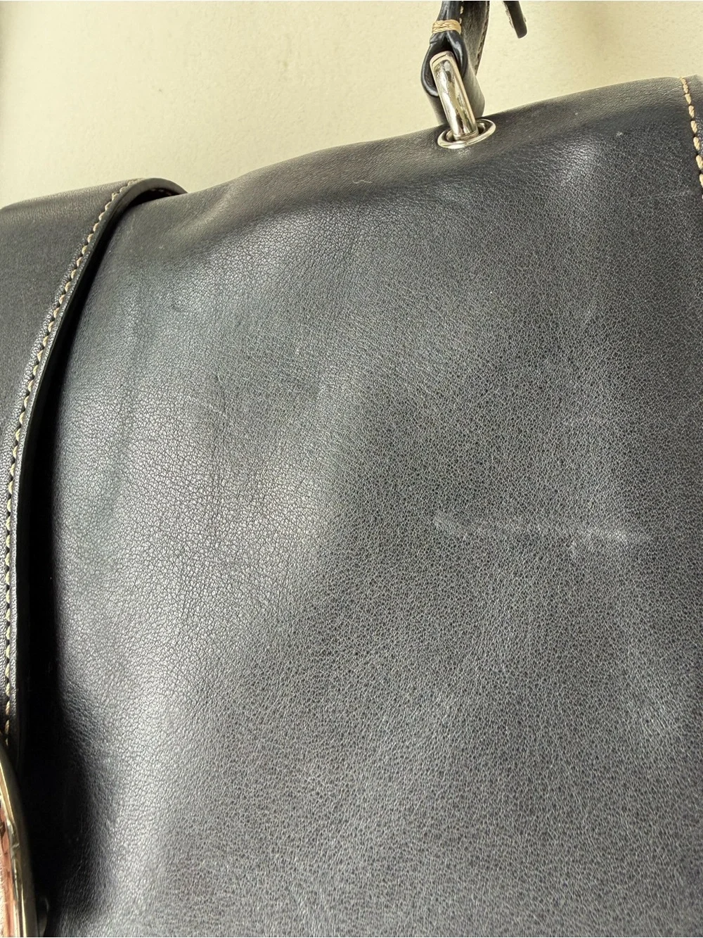 Vintage Coach 9741 Black Leather Shoulder Bag Purse Contrast Stitching